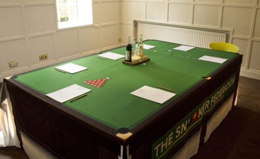 Snooker Table Cloth 3qtr shot mr